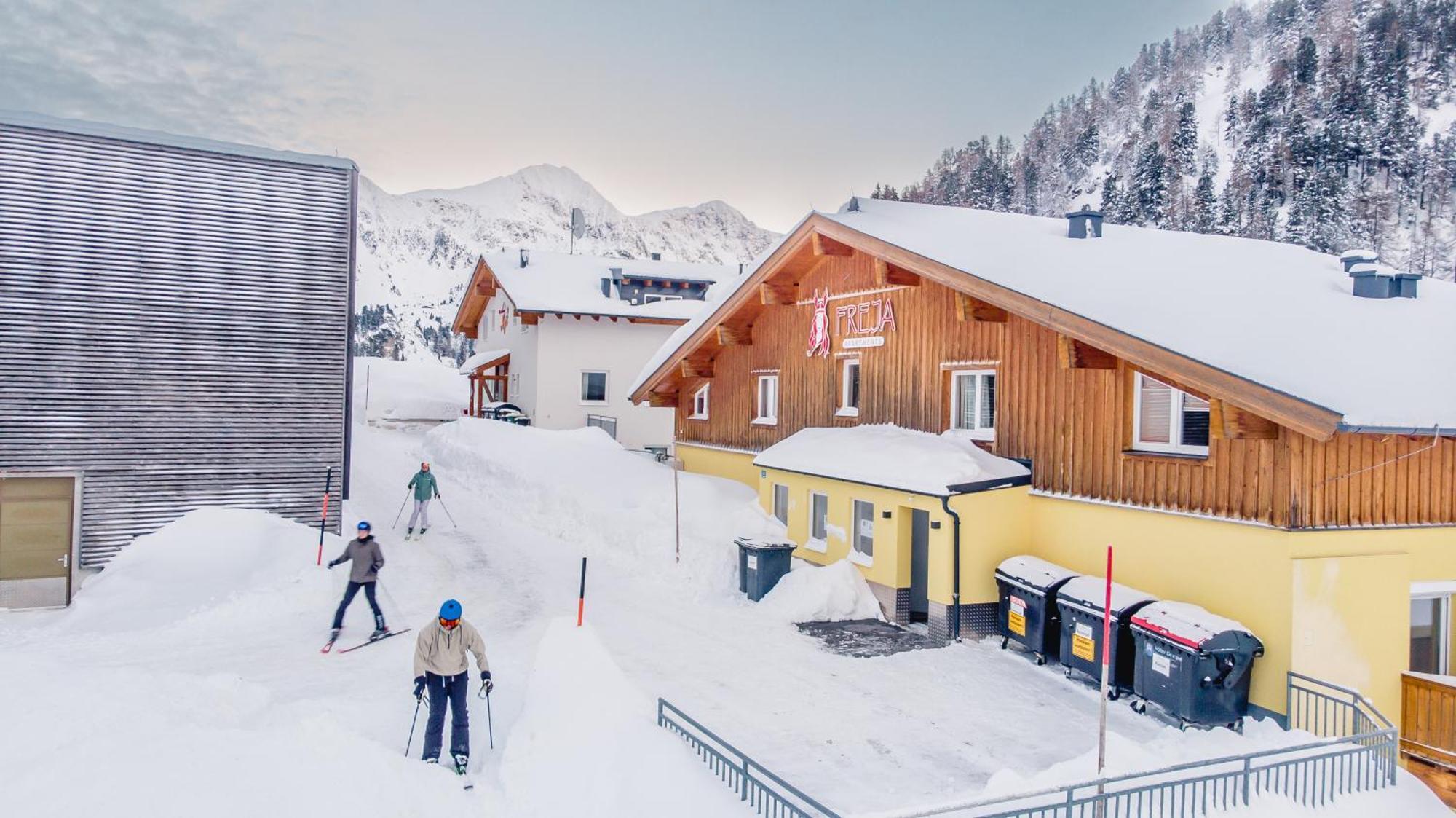 Alpsrental Apartments Freja オーバータウエルン エクステリア 写真